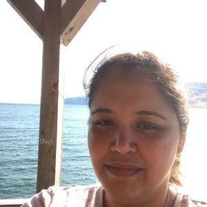 Meet your Posher, Crystal